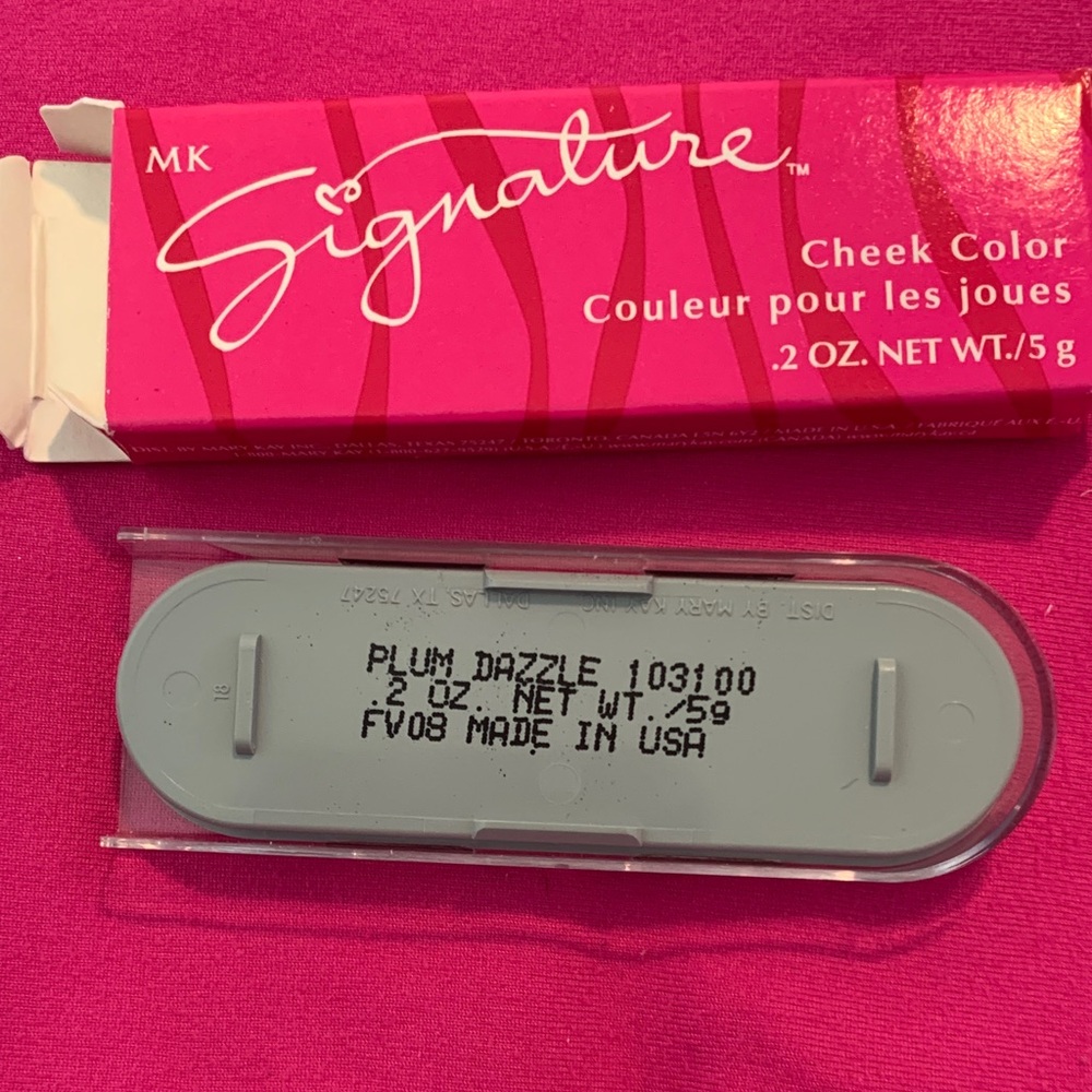 Mary Kay Signature Cheek Color in Plum Dazzle